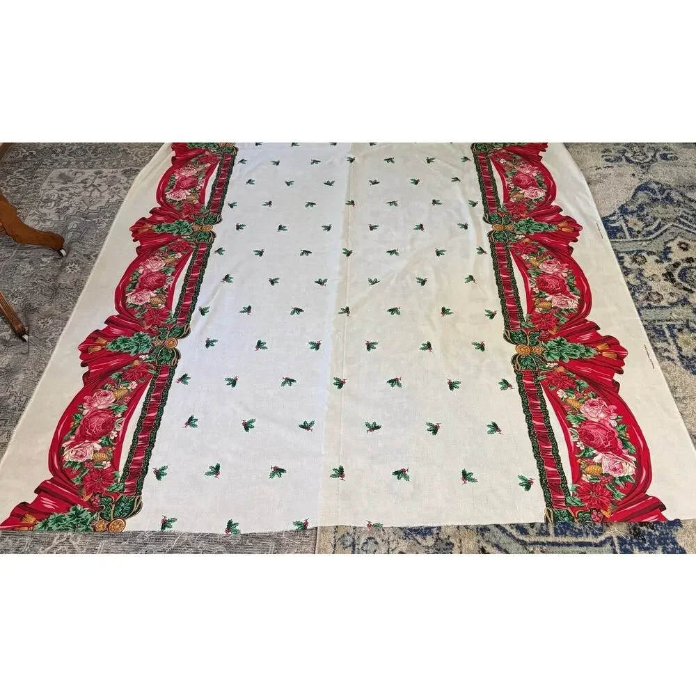 Hallmark Wamsutta Cut to Length Poinsettia Christmas Tablecloth 4 yard 72